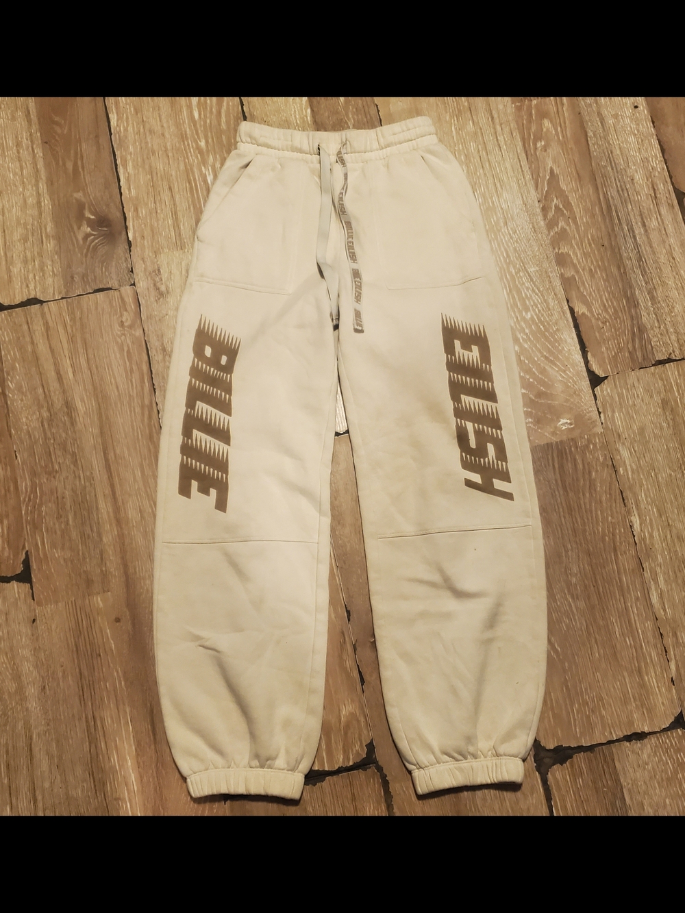 Cream Billie Eilish Merch Jogger Sweatpants W. Drawstring & Pockets